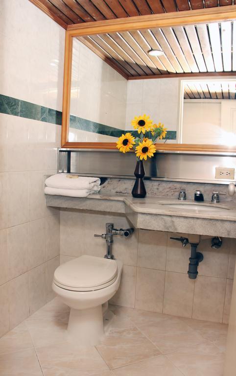 Ayenda 1235 Botero Otel Medellín Dış mekan fotoğraf