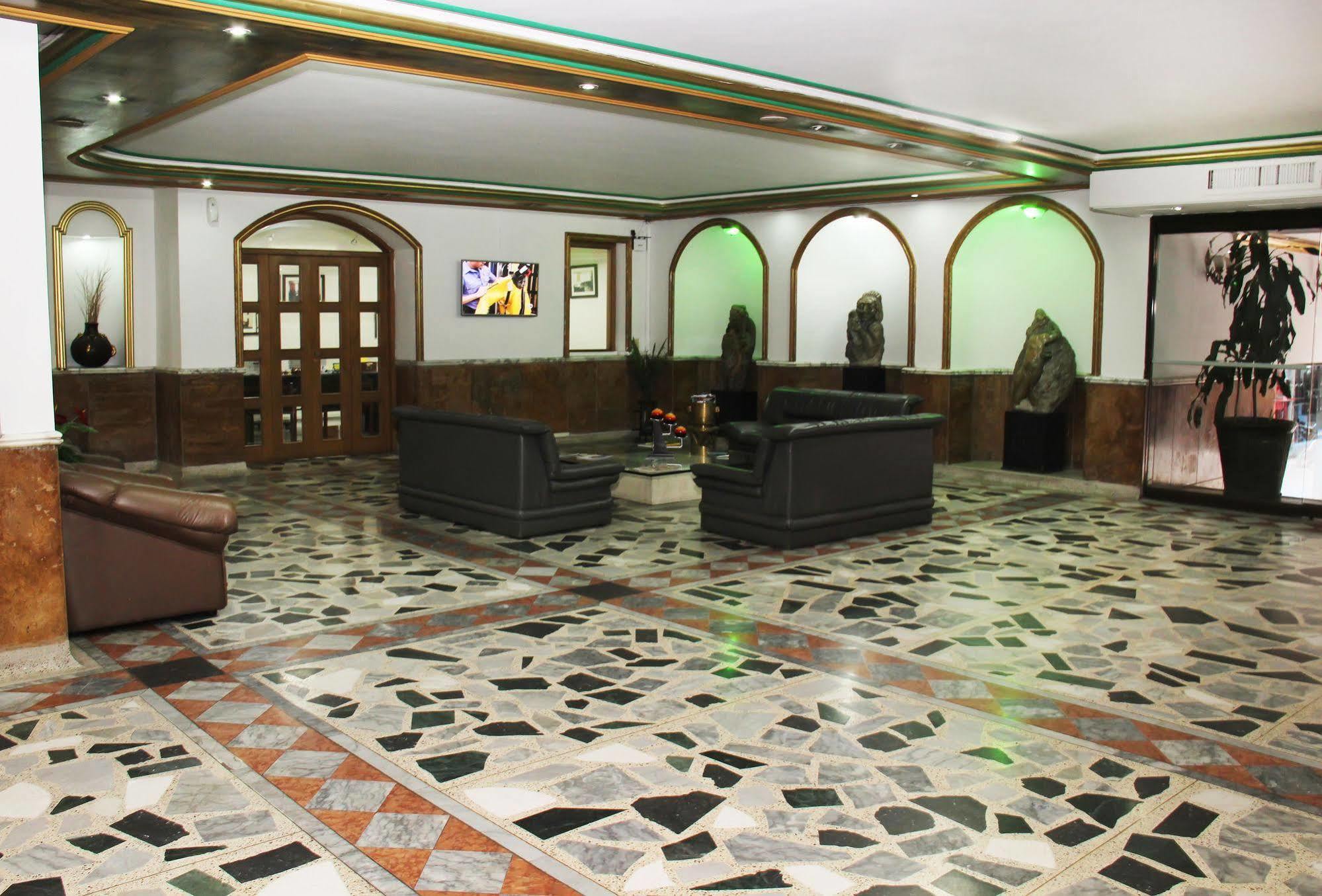 Ayenda 1235 Botero Otel Medellín Dış mekan fotoğraf