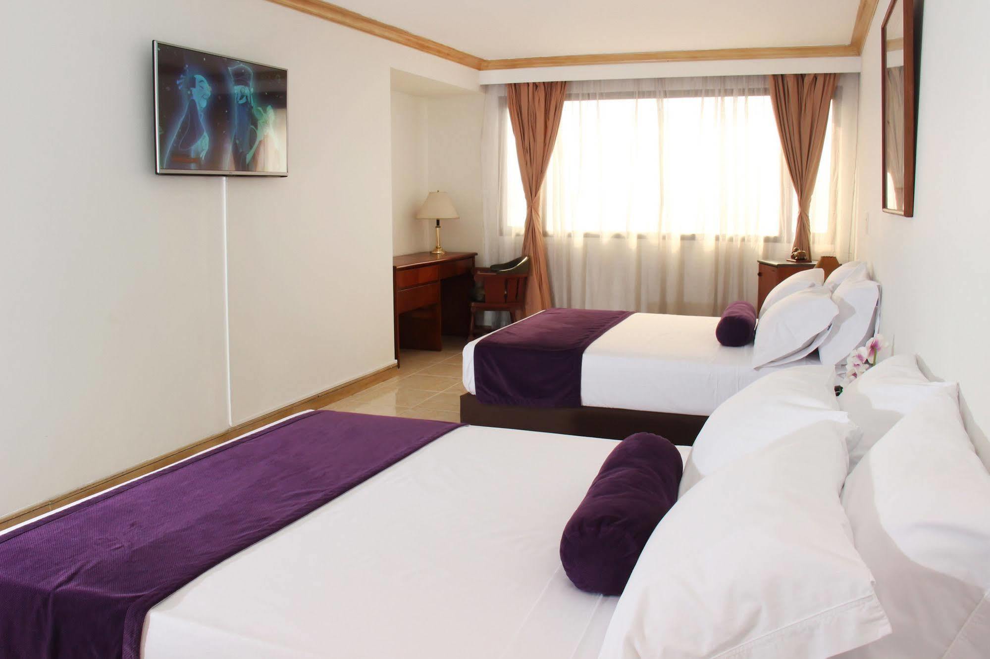 Ayenda 1235 Botero Otel Medellín Dış mekan fotoğraf
