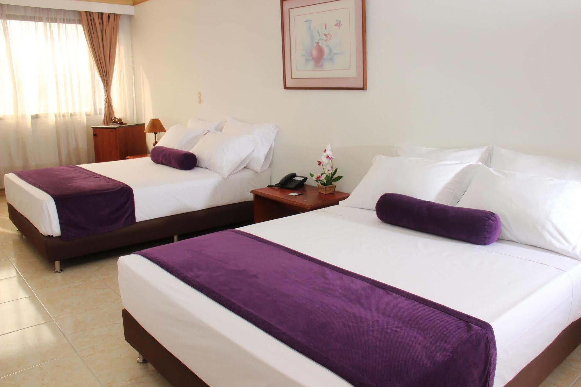 Ayenda 1235 Botero Otel Medellín Dış mekan fotoğraf